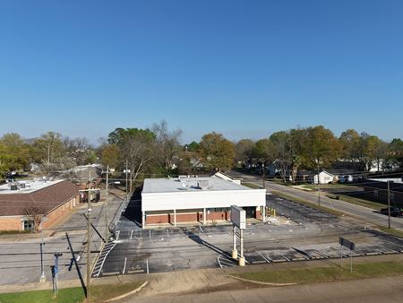 Preview of Retail space for Sale at 1525 Forest Ave