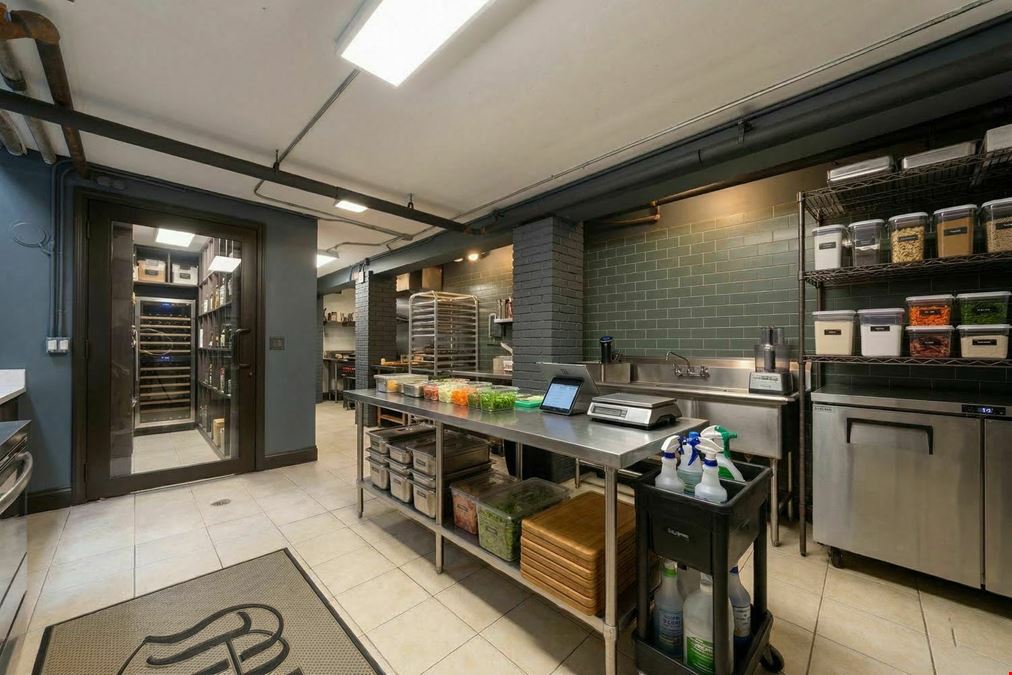 2,000 SF | 457 3rd Avenue | Park Slope Restaurant/Retail Space + 1,000 SF Backyard for Lease