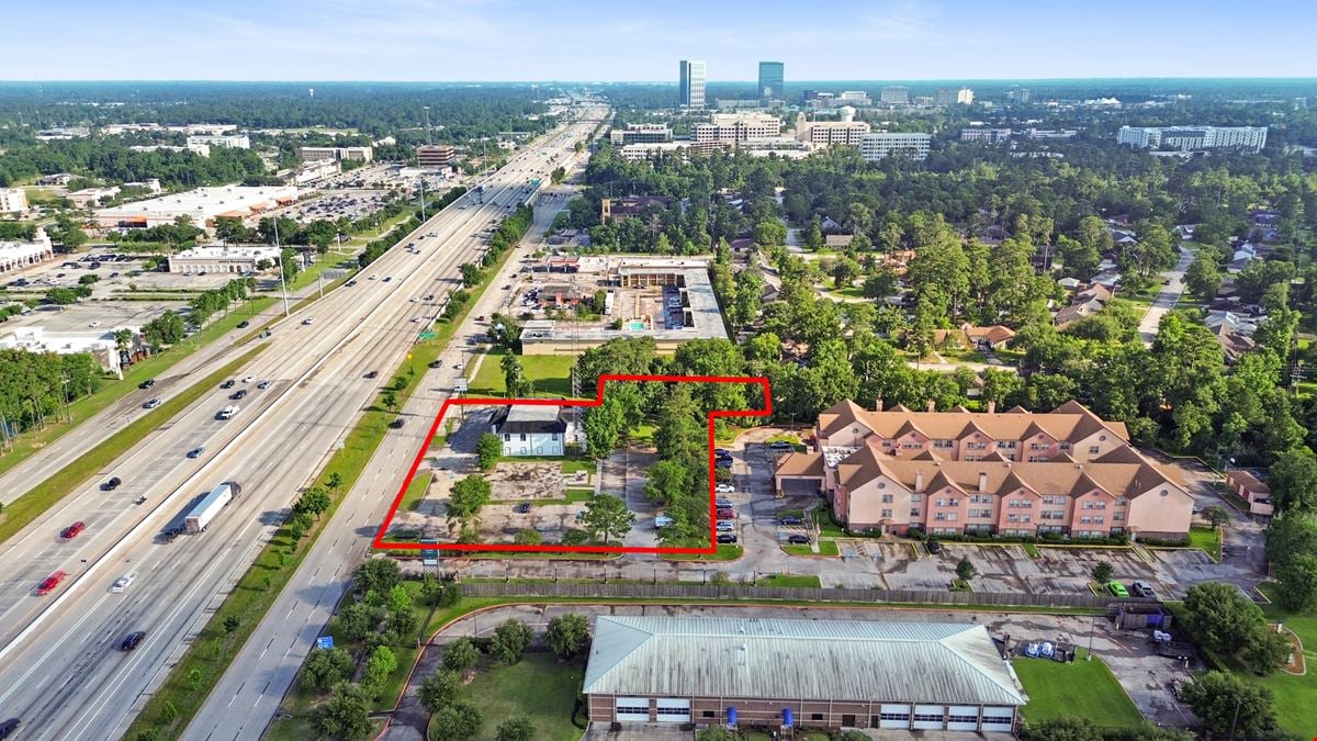 1.5 Acres with Prime I-45 Frontage – Exceptional Visibility & Access