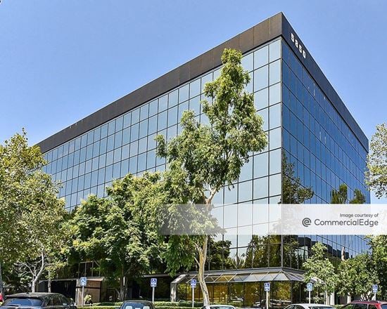 Preview of Office space for Rent at 5850 Canoga Ave.