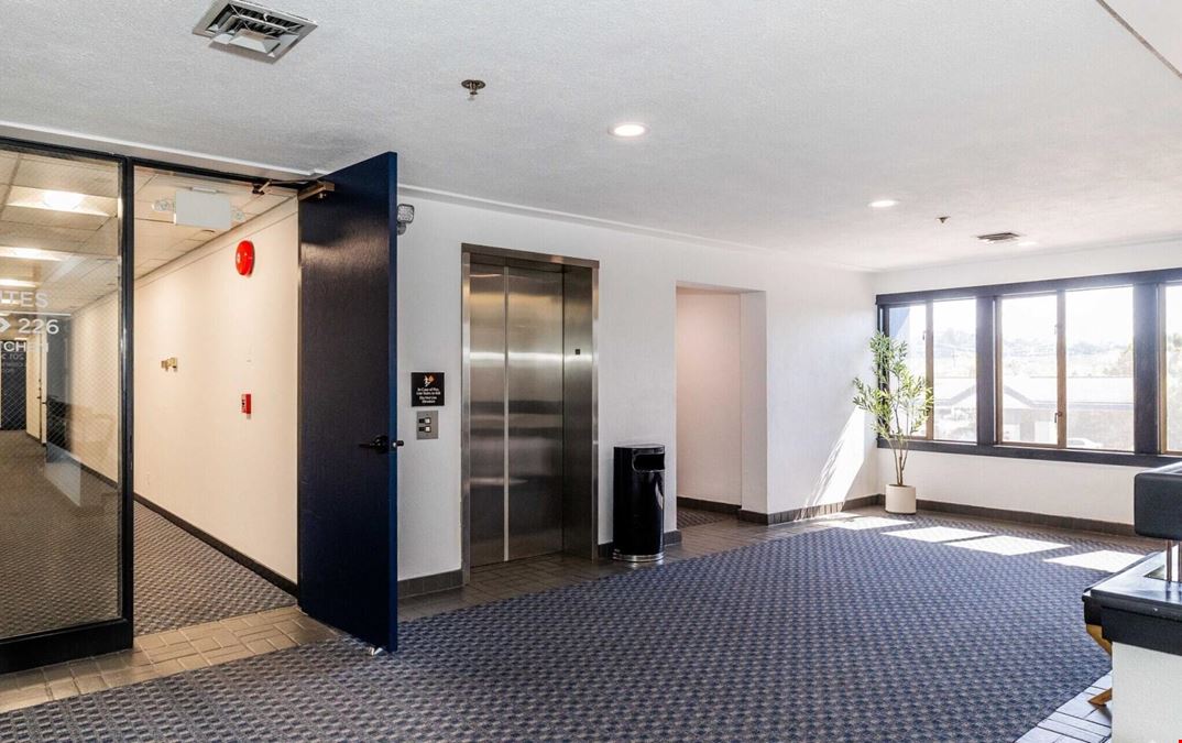 851 Irwin St | 29,923 SF | Fully Leased | Office Building