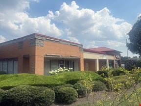Barrington Rd Retail - Outlot to Kohl's