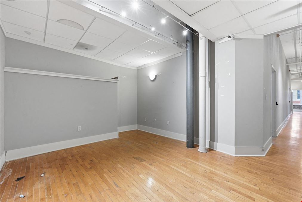 418 S Gay St