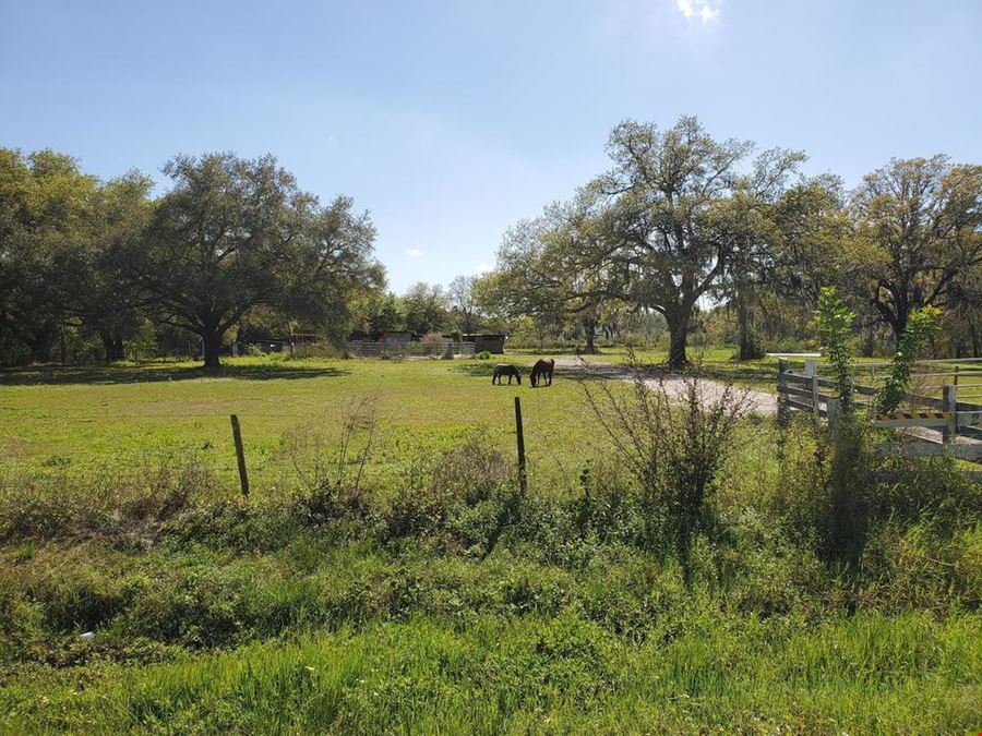 2831 Saddle Creek Road
