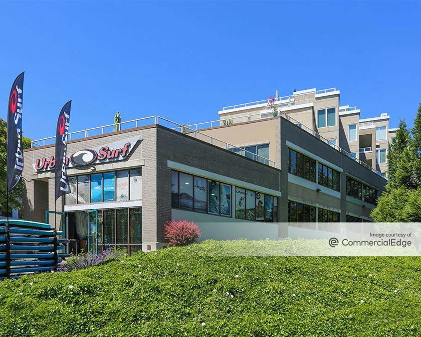 North Pointe Building