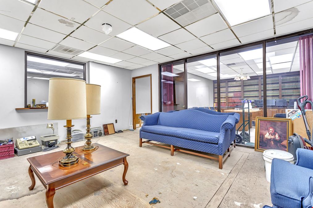 112 N Wood Ave