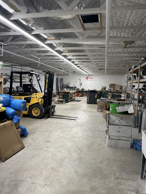 6452 E. State Highway 76, Kirbyville, MO: ±4,619 SF Office/Warehouse Building For Sale
