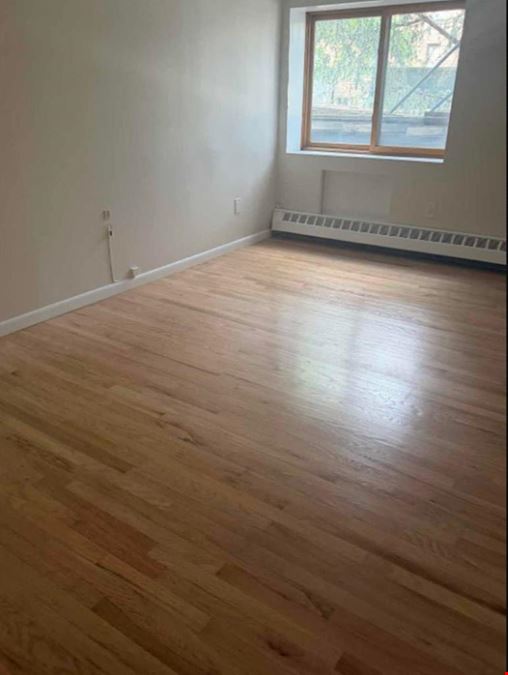 11882 Metropolitan Avenue Kew Gardens Mixed Use Medical Office Retail  Condo 1B