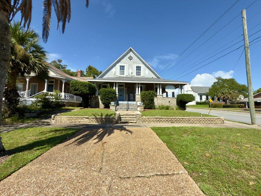 824 E La Rua Street, Pensacola, FL 32501