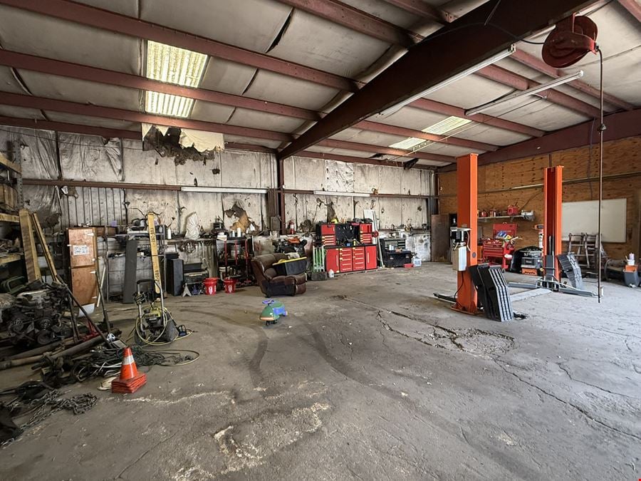 6715 Almeda Genoa Rd, Houston, TX 77075- 3,000sf bldg, 12,219sf lot
