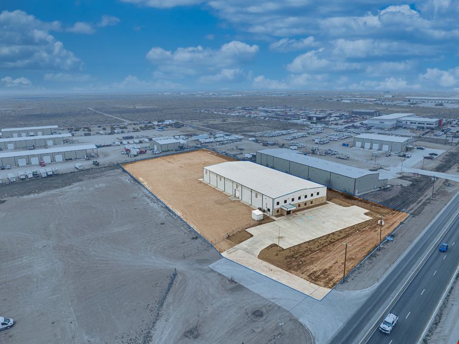Dock & Grade-Level Loading Warehouse on I-20