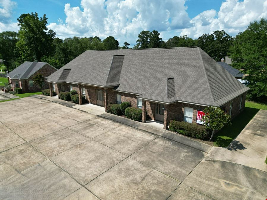 ±4,000 SF | Office / Retail Suites | Prime High-Traffic Location