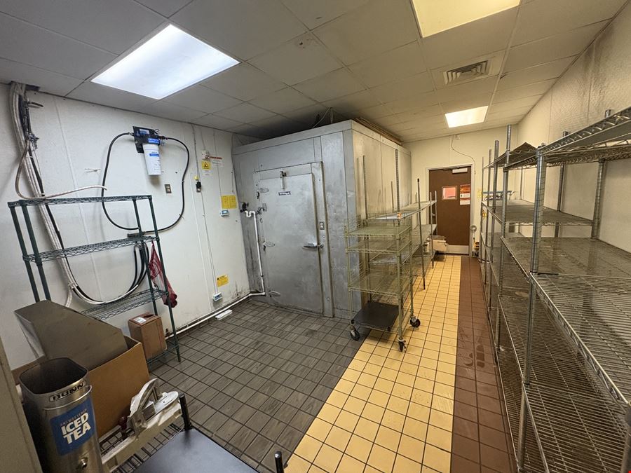 QSR/Fast Casual with Drive Thru