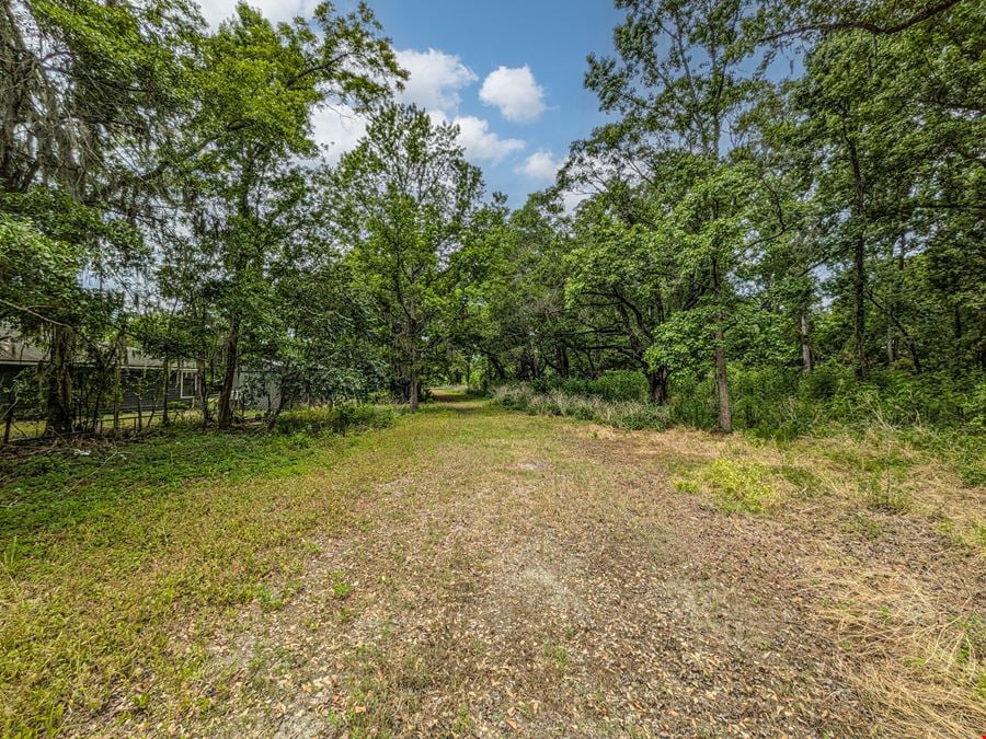 408 Chaffee Road North