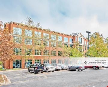 Hampton Roads Center - Lakefront Plaza