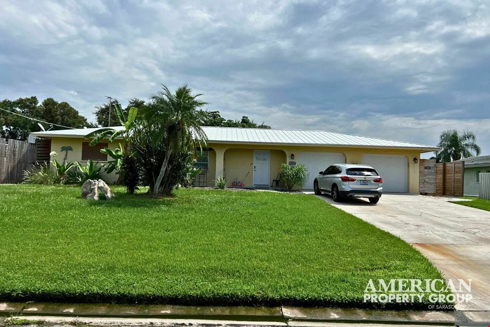 Sarasota Duplex near Siesta Key