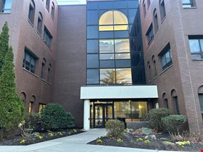 955 Main Street - Suite 305