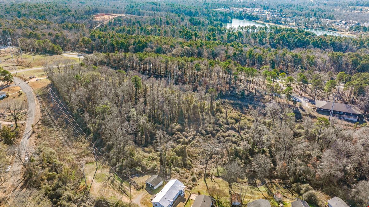2700 Jack Warner Parkway