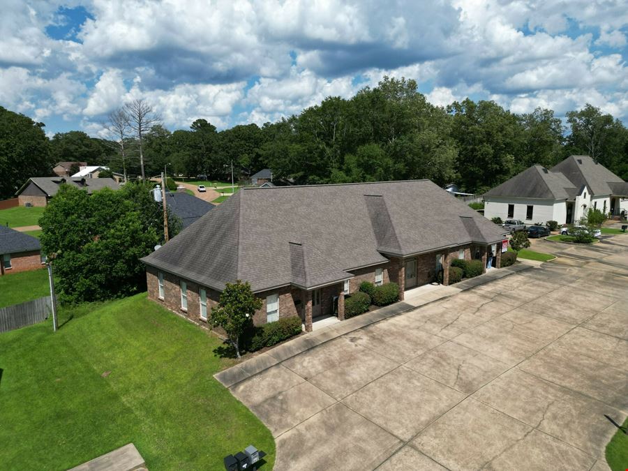 ±4,000 SF | Office / Retail Suites | Prime High-Traffic Location
