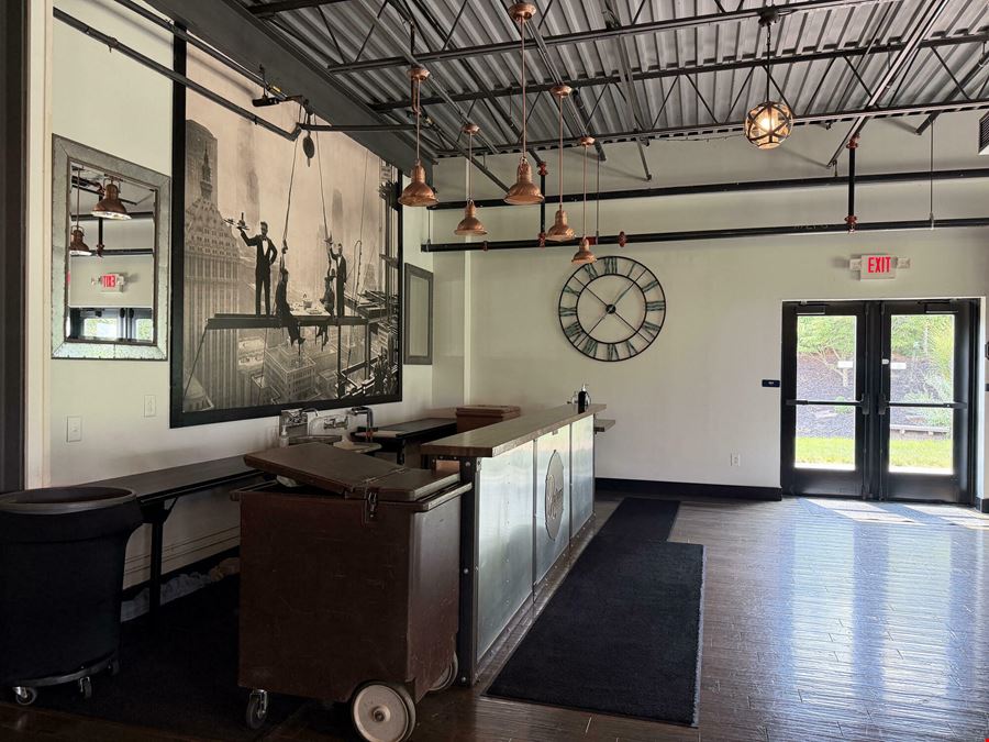 22,475 SF± Flex/Industrial Building