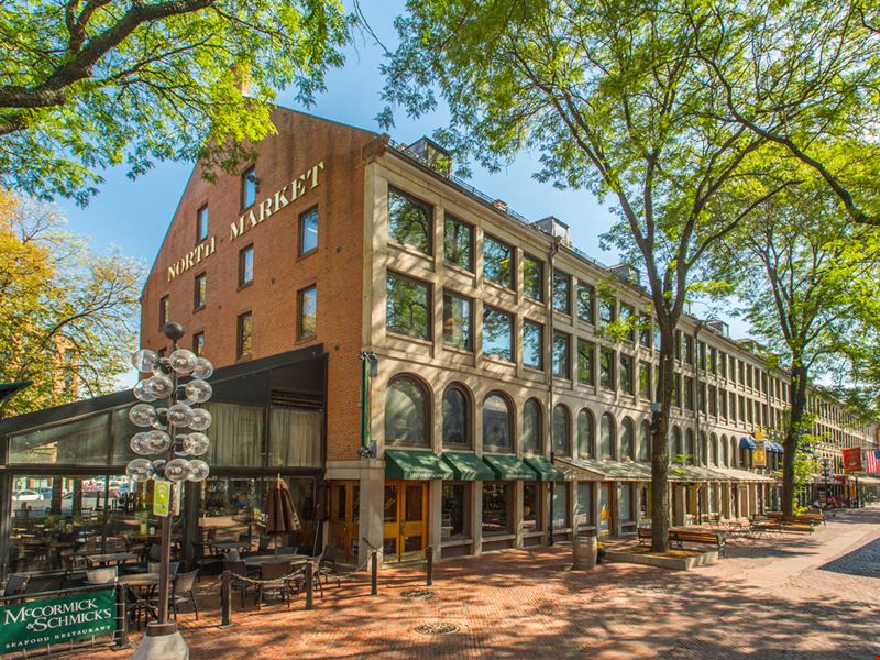 1-4 Fanueil Hall Market Place