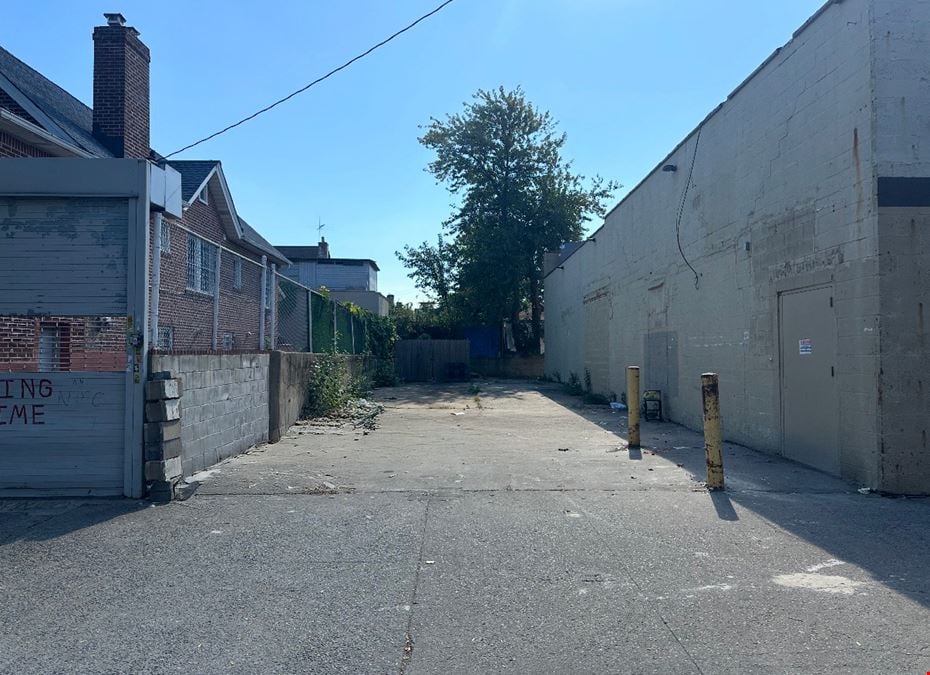 4602 Avenue D - For Lease