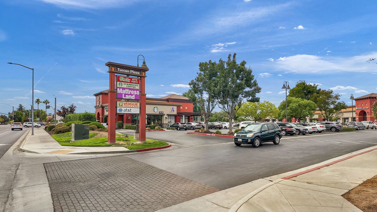 Tuscan Plaza Shopping Center: Prime Retail End Cap & Shop Space