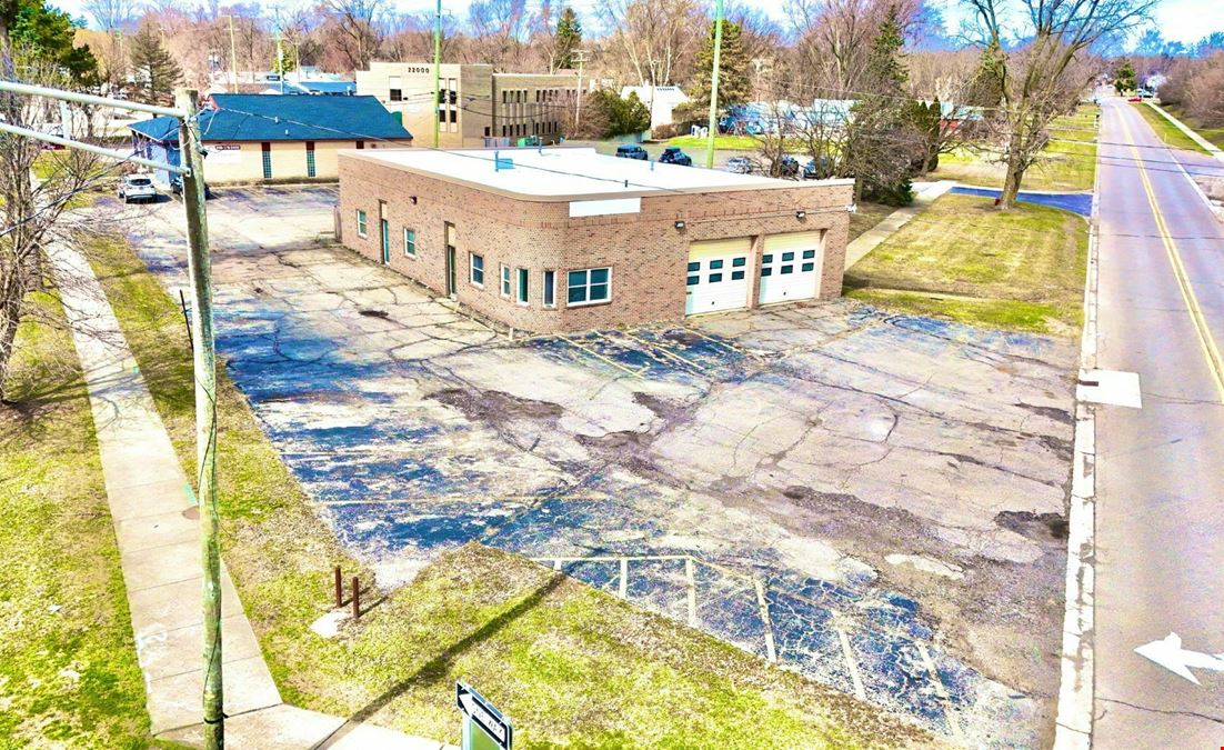 30400 Grand River Ave