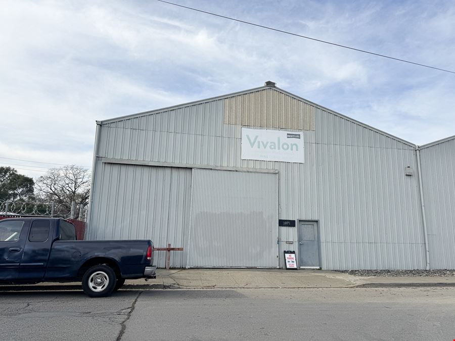 Maxwell Dr. Warehouse w/ Private Yard