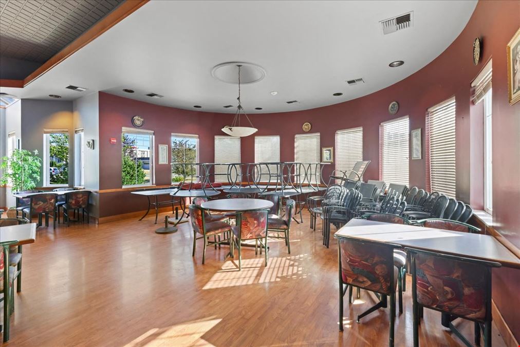 1650 w bakerview