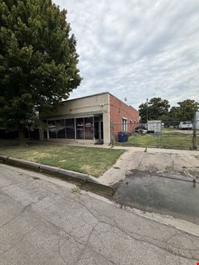 Pattie Street Flex Space with Yard