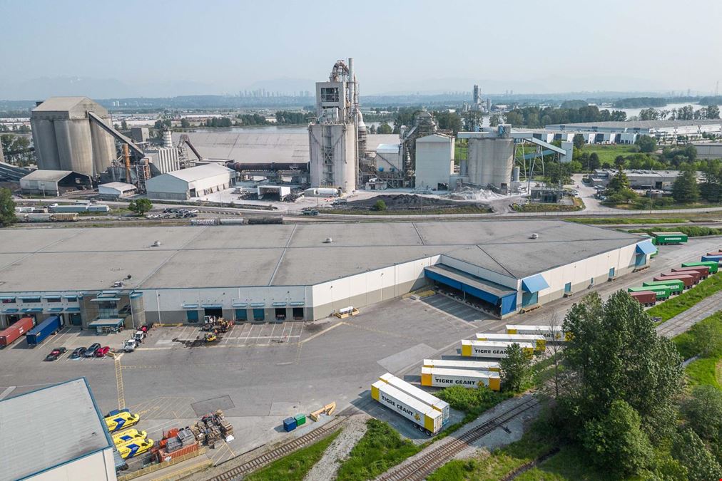Unit 100 - 7530 Hopcott Road
