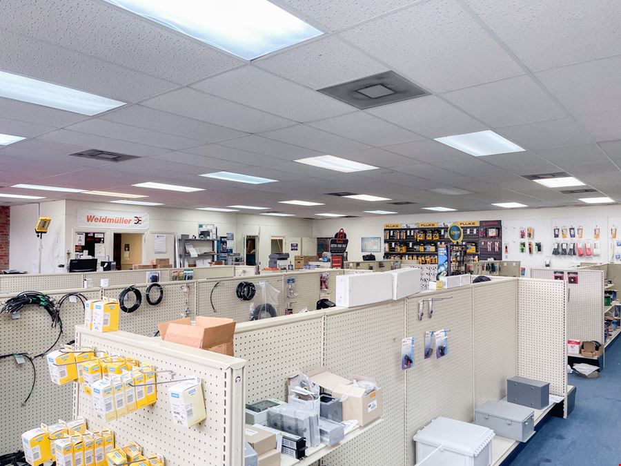 Office Warehouse Off I-110