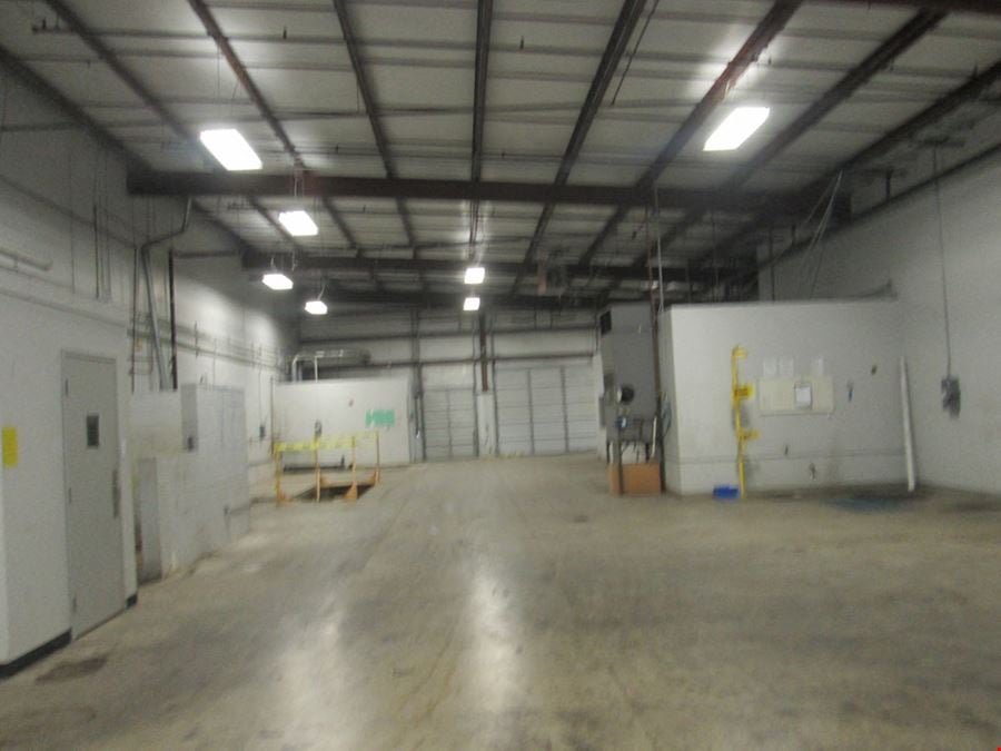 Industrial Office Warehouse Building For Lease- Pasadena TX