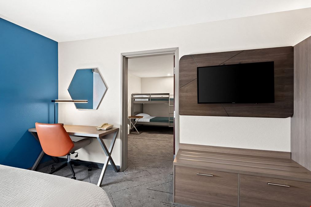 Holiday Inn Express & Suites Perry