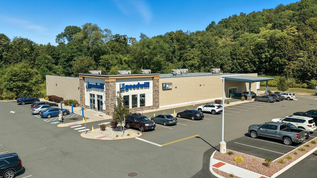 Plainville, CT - New Britain Avenue Retail Center