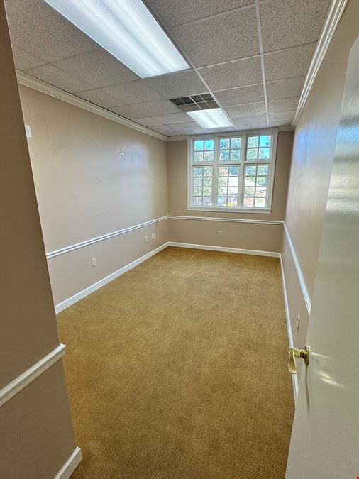 1550 N Main St