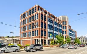 2430 N Halsted St