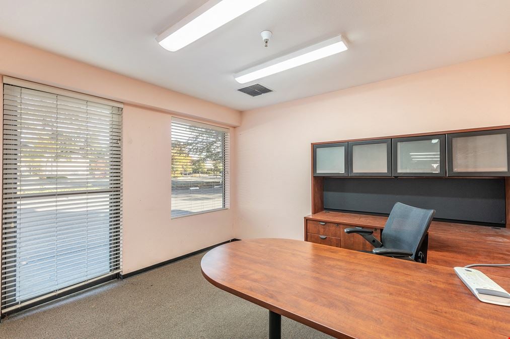Multiple Office Suites for Lease