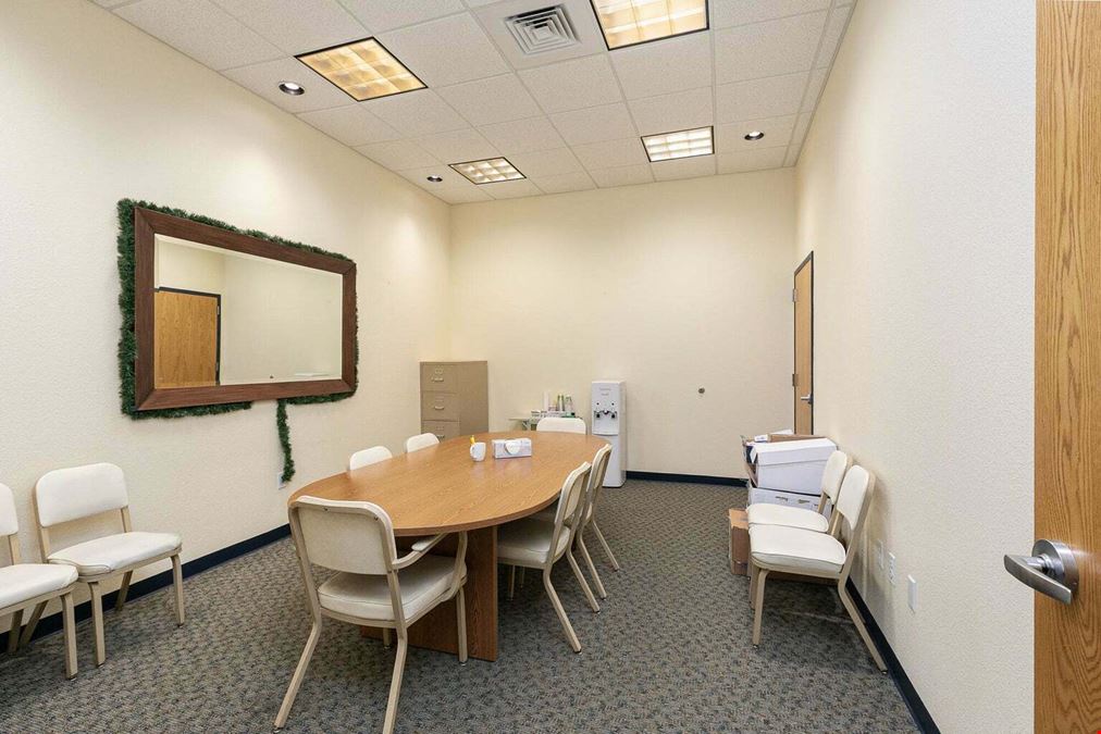 OFFICE FOR SALE ON THE DOWNTOWN SQUARE IN STOCKTON MO
