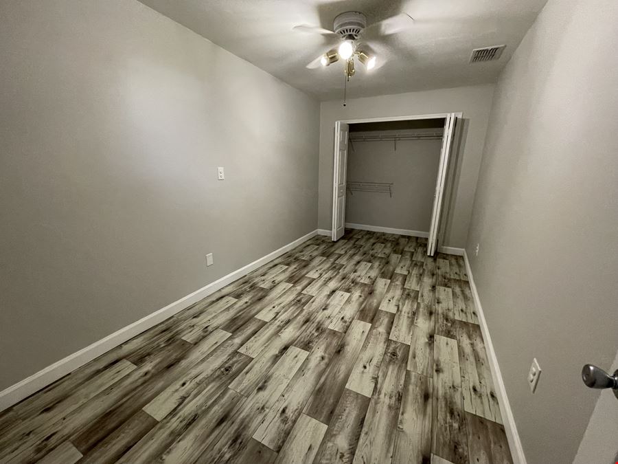Offices - $450, $650 & $1,900w/ Utilities