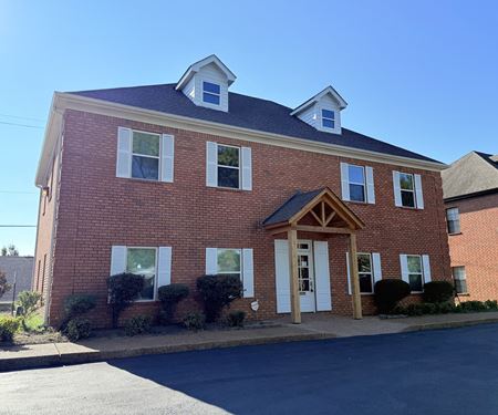 Preview of commercial space at 2820 Summer Oaks Dr