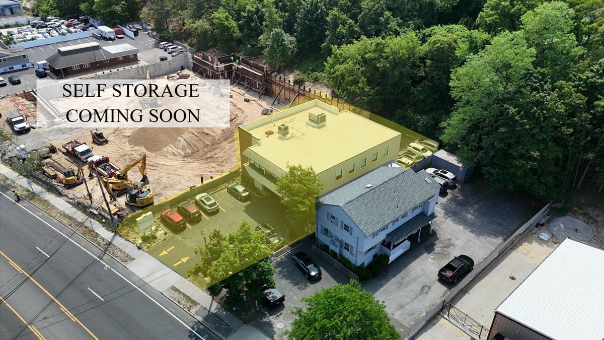 1038 West Jericho Turnpike