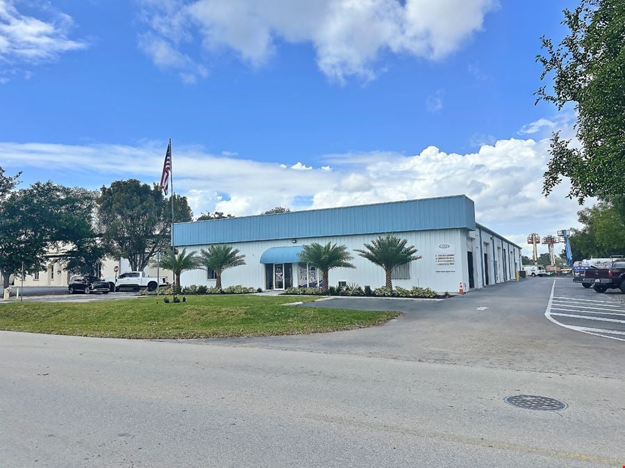 Industrial Flex Condos Near Naples Airport