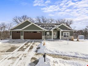Modern Home in SW Rochester