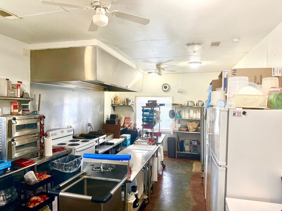 JJ's Roadside Cafe