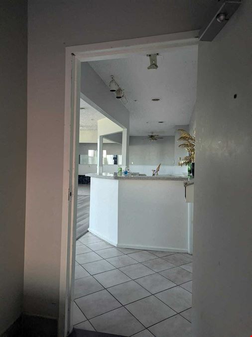 Entertainment/ Restaurant Space for Lease at 2402 North Ave, Richmond
