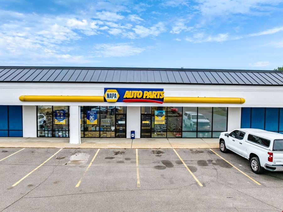 Pine Lake Shopping Center