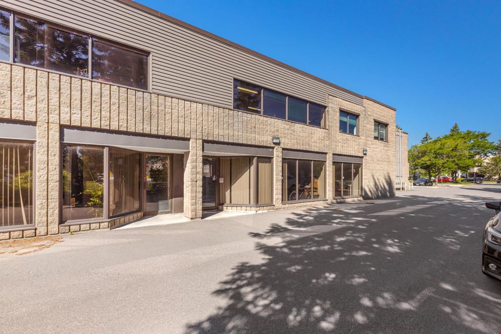 155 Terence Matthews Crescent unit 1&8