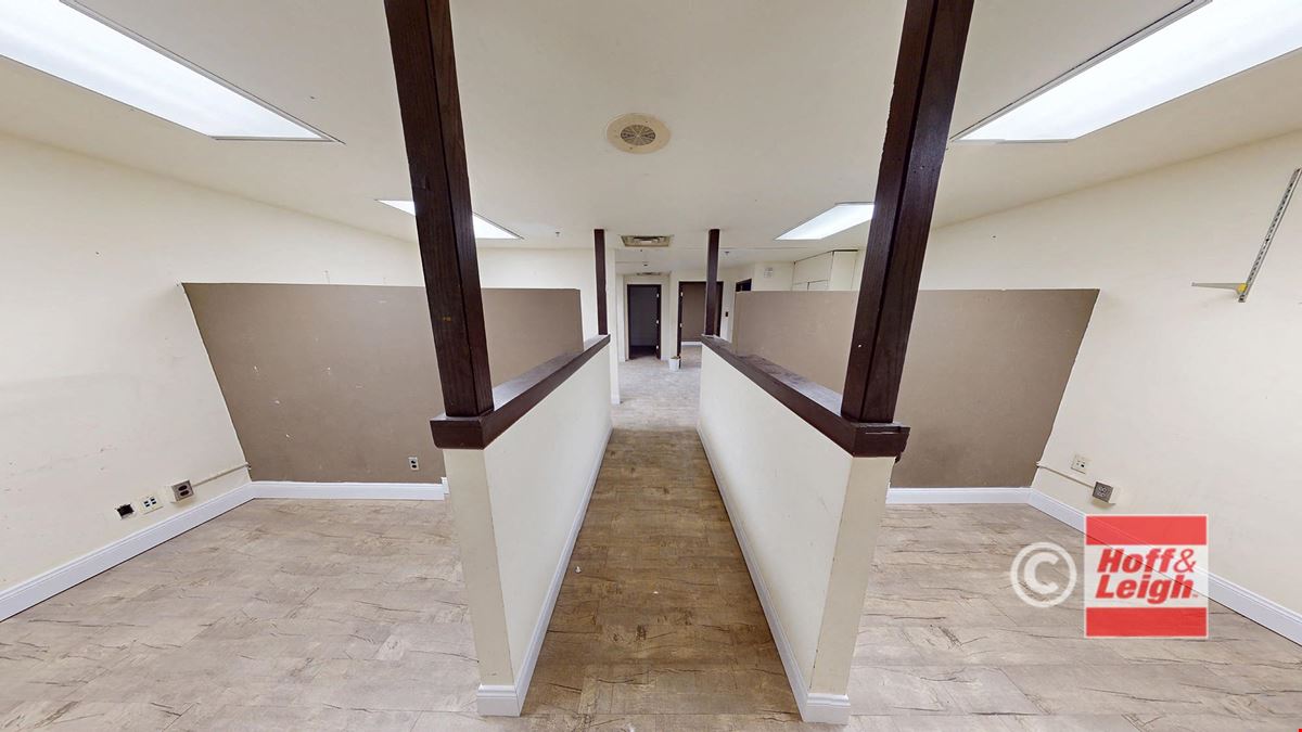 2886 South Circle Drive